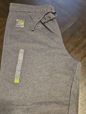 tek gear Men's Gray Sweatpants Joggers